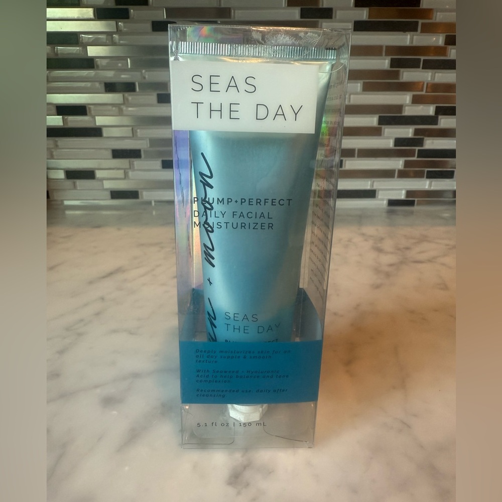 Seas The Day PLUMP + PERFECT | DAILY FACIAL MOISTURIZER